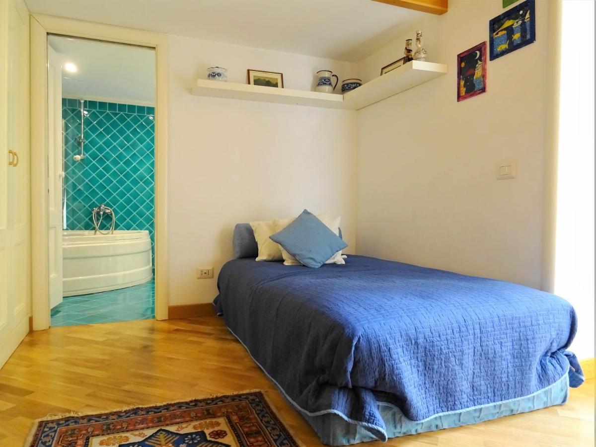 Mezzocannone Holiday House ナポリ エクステリア 写真