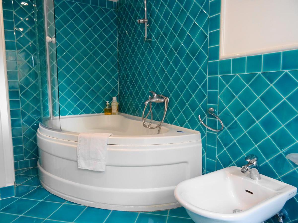 Mezzocannone Holiday House ナポリ エクステリア 写真